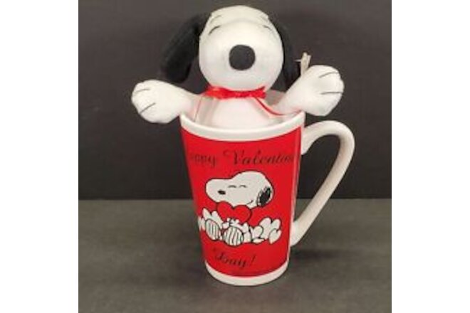 Snoopy Peanuts Valentines 2016 5" Mug w/ Snoopy Cedar Fair 7" Plush Cedar Point