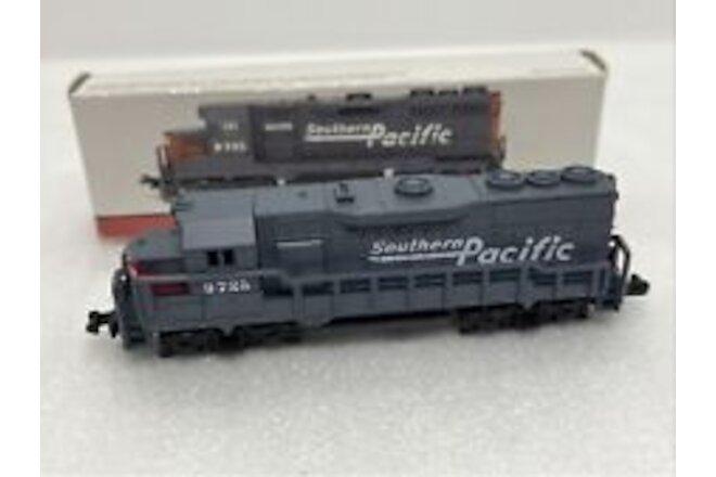 Collectible Readers Digest Southern Pacific Locomotive Box Railroad Trains 1:64