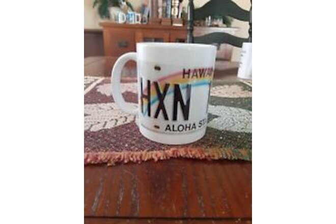 1999 Hawaii License Plate/Coffee Mug with Fun State Facts! NEW!!!
