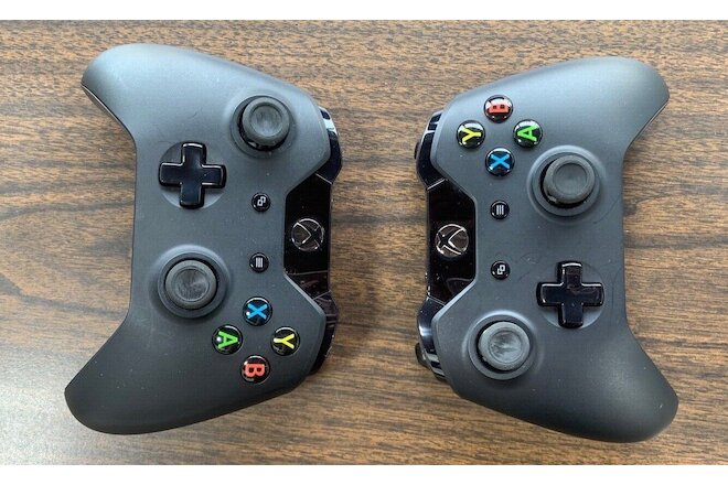 Lot of 2: Microsoft Xbox One Controller Model - 1537