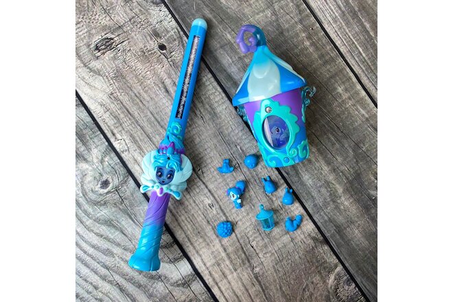 EUC Of Dragons Fairies & Wizards Pixie Home Playset & Wand Blue Willow WORKS