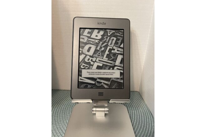 Amazon Kindle Touch (4th Generation) 4GB, Wi-Fi, 6in - Silver 2W12-19
