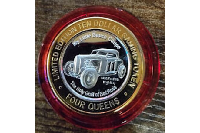 2010 FOUR QUEENS $10 RED Cap .999 Silver Strike My Little DUECE Coupe