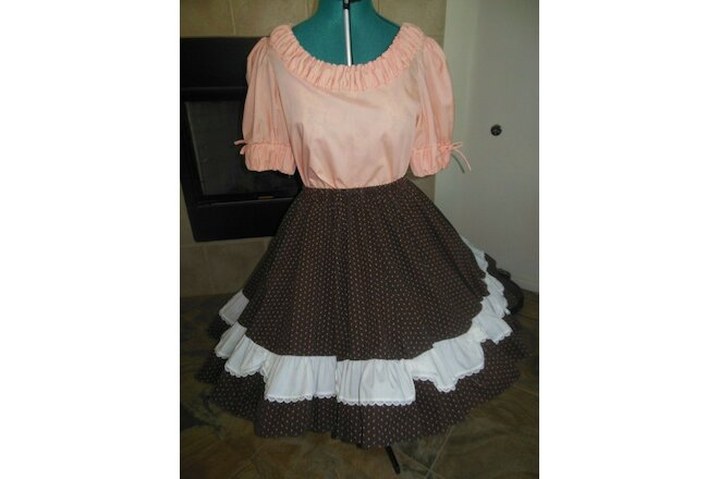 Square Dance Outfit Costume - Women - Large - Peasant Blouse - Skirt 21"