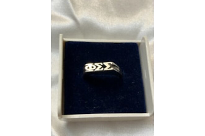 Phi Sigma Sigma Sterling Silver BLOCK Ring size 7 LICENSED RETIRED
