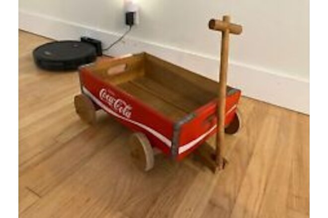 🔥Vintage Coca Cola Crate Wagon With Wooden Wheels Handle And Front Wheels Turn!