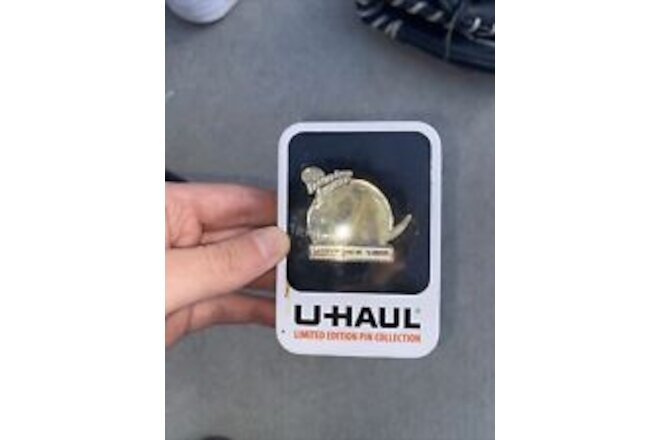 U-Haul Limited Edition Pin Collection New York Venture Across America #108