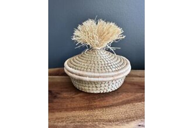 Opalhouse Designed With Jungalow Woven Pom Lidded Basket 7” H X 6” W New Tags