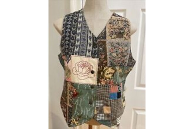 Vintage River Wearable Art vest Patchwork Floral Plaid 100% Cotton Lined M nwts