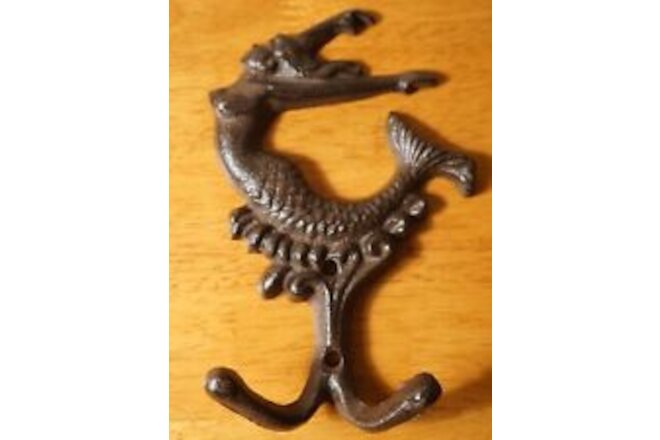 Diving MERMAID Double Hook Rustic Cast Iron Sign Nautical Beach Home Decor NEW