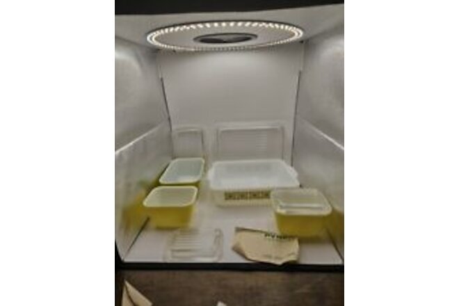 4 Vintage Pyrex Refrigerator Dishes And Lids 1.5 Quart, 1.5 Pint & Two 1.5 Cup