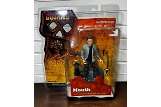 Mezco Toyz The Goonies (7 Inch Scale) Action Figure -Mouth-