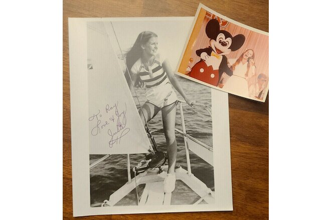 Actress Julie Piekarski - Signed Celebrity Autograph - Disney Mouseketeer, 8x10
