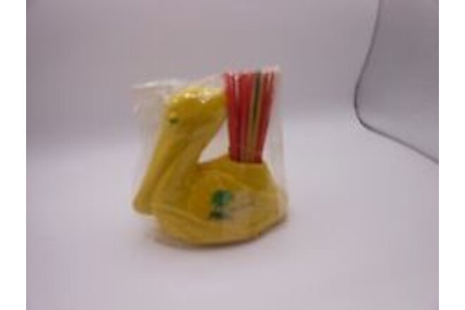 Vtg Mississippi Souvenir: Yellow Ceramic Pelican Toothpick Holder w/Toothpicks