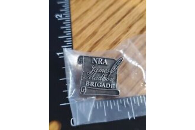 National Rifle Association NRA James Madison Brigade Pinback Pin H1