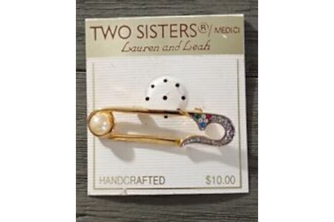 Two Sisters Rhinestone Faux Pearl Gold Tone Brooch Pin New