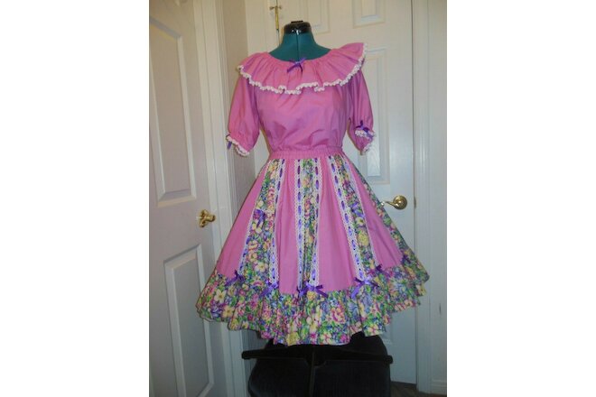 Unbranded Square Dance Outfit Costume Women Small - Blouse and Skirt 21"