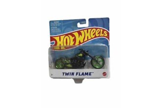 NEW Mattel X7722 Hot Wheels 1:18 Street Power TWIN FLAME Motorcycle Green