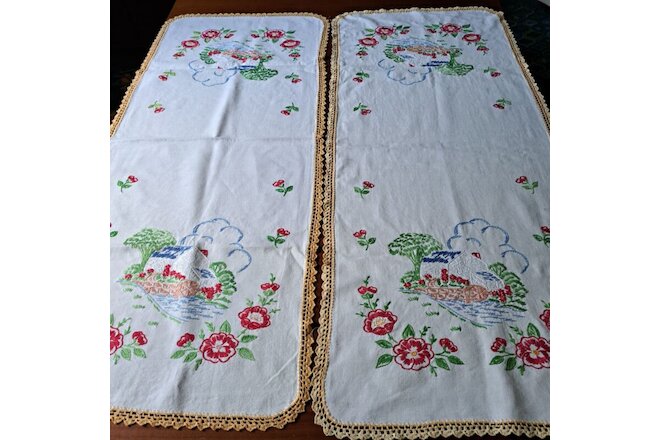 2 Matching VTG Embroidered Runners RED Floral with Flour Mill Barn Gold Crochet