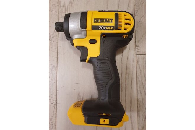 DEWALT DCF885 20 Volt MAX Lithium Ion 1/4" Impact Drill Driver (TOOL ONLY) - NEW