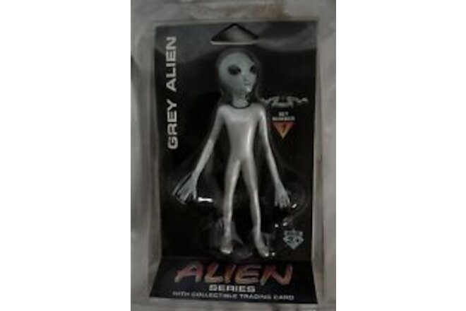 NIP 1996 Alien Series GREY ALIEN with Trading Card SET  1 Sealed Shadowbox