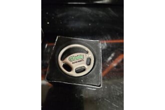 CM315* - O'REILLY AUTO PARTS "STEERING WHEEL" KEY CHAIN - NEW