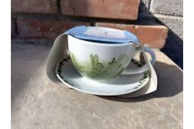 Peter Rabbit Cup And Saucer Set. The World Of Beatrix Potter. 14 Ounce. New.