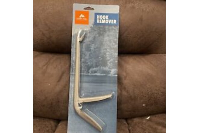 Ozark Trail Corrosion Resistant  Saltwater And Freshwater 7.5” Hook Remover