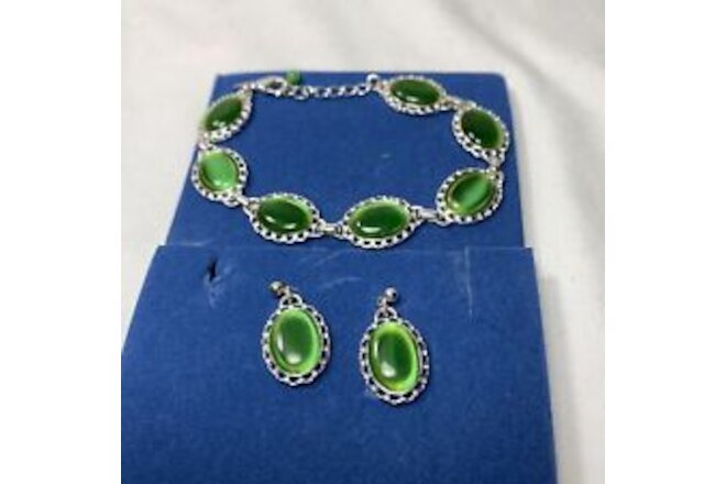 May Birthstone Earring Bracelet Gift Set Green Cats Eye Cabochon Silver Tone
