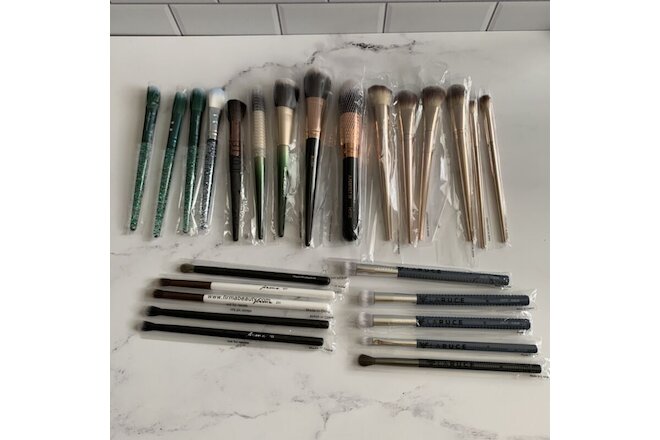 Lot of 25 Ipsy Makeup Brushes ~ Various Brands + Wholesale Resale Gifts SALE *B7