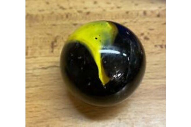 VTG Black Yellow Swirl Slag Art Glass Marble Shooter 2” Machine Made? Clean NOS
