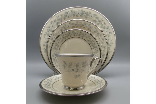 Lenox Fine China Windsong Service for Four - 20pc Set