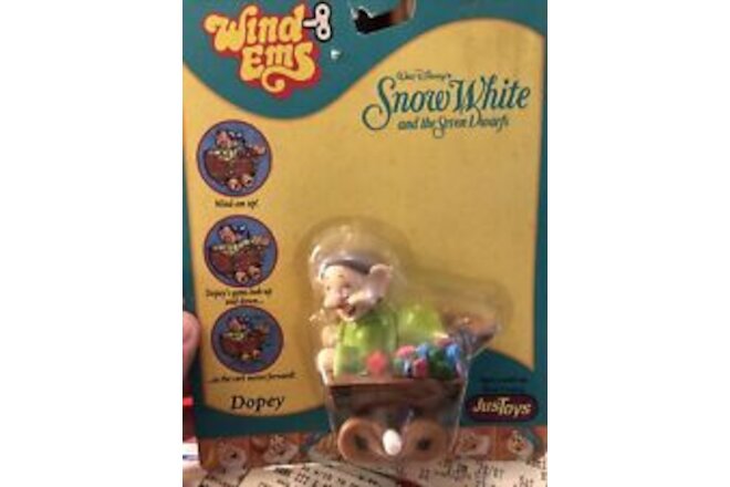 NEW DISNEY SNOW WHITE AND THE SEVEN DWARFS DOPEY WINDEMS 21023 JUSTOYS Read Desc