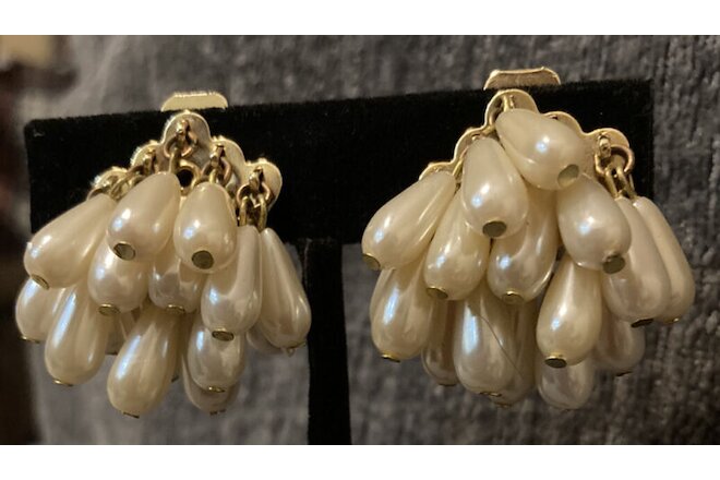 Vintage Faux Pearl Cha Cha Earrings Clip On