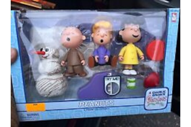 2003 Peanuts A Charlie Brown Christmas with PIG PEN, SCHROEDER and LUCY Figures