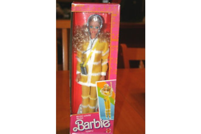 1985 Vintage Mattel Foreign Issue Music Lovin' Barbie Fashion Doll-New in Box