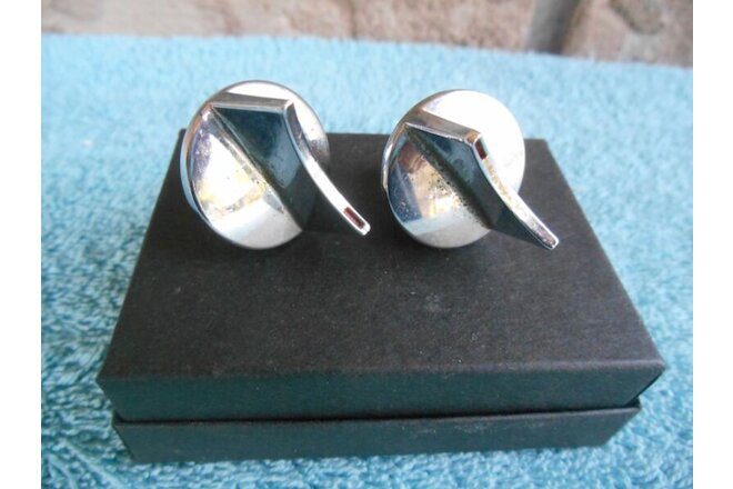 LOT OF 2 VINTAGE CHROME HEAVY DIE CAST METAL SMALL 1"  CONTROL KNOBS
