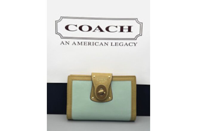 Coach Legacy Turnlock Green Agenda Planner Leather Slip Jacket Horse & Carriage