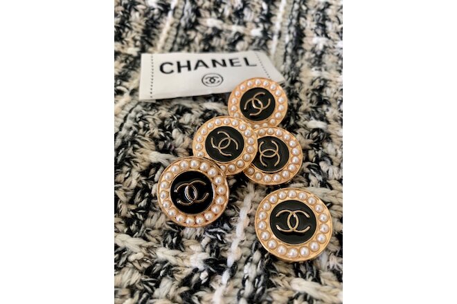 Chanel buttons (set of 5)