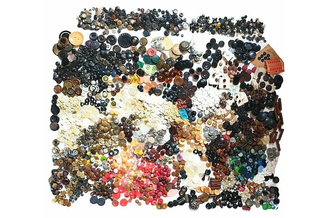 Vintage Estate Buttons Approx 10 pounds Mixed Lot of Assorted Materials 1000+