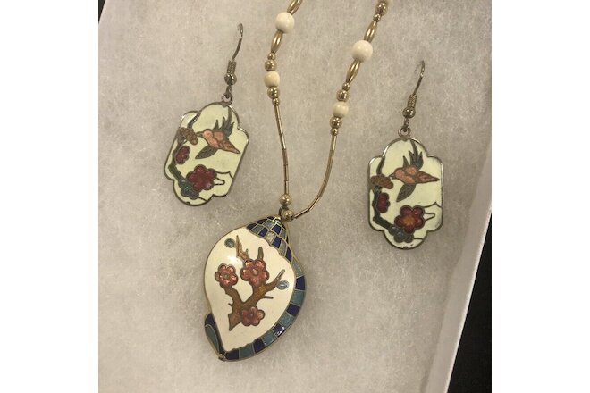Vintage Cloisonné Enamel Necklace Earrings Set Shell Pendant Bird Earrings VGC