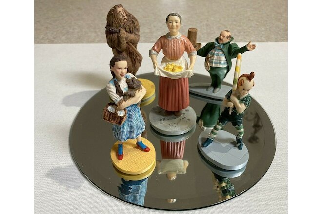 THE WIZARD OF OZ 5 FIGURINES-LOEW'S 1939, MGM 1966, TURNER 1988