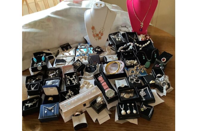 AVON FASHION JEWELRY MIXED ITEMS LOT OF 50 BOXES