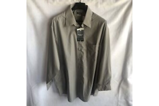 NWT Van Heusen Wrinkle Free, Big Fit, Button-Up Men's Gray Shirt, Size 18 32/33