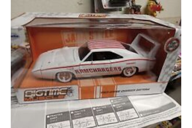 Jada Toys 2023 Bigtime Muscle 1969 Dodge Charger Daytona RAMCHARGERS 1:24 Scale