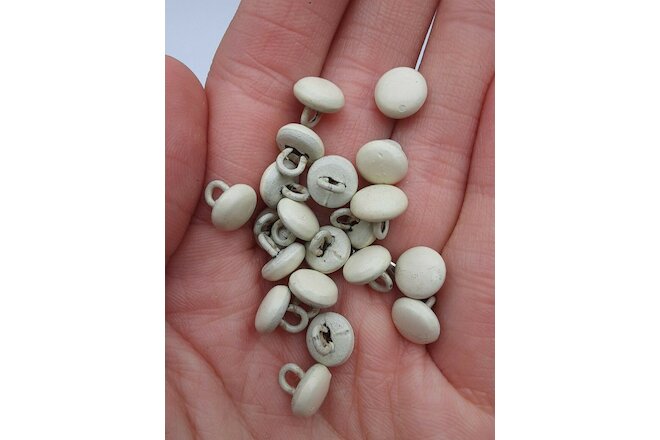 Lot of 100 ivory victorian tiny shoe buttons
