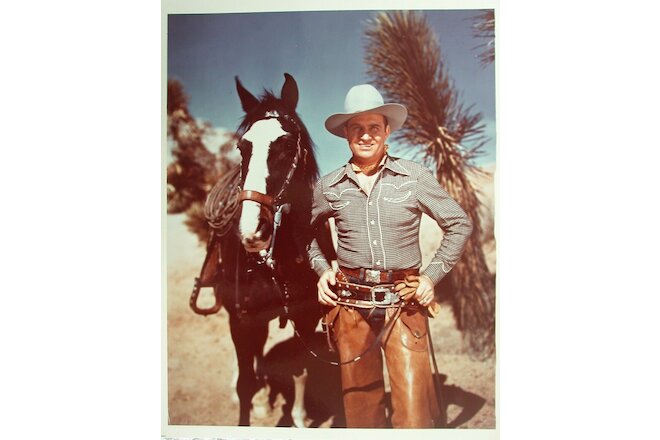 GENE AUTRY PICTURES - 8" X 10" GLOSSY PICTURES OF GENE AUTRY