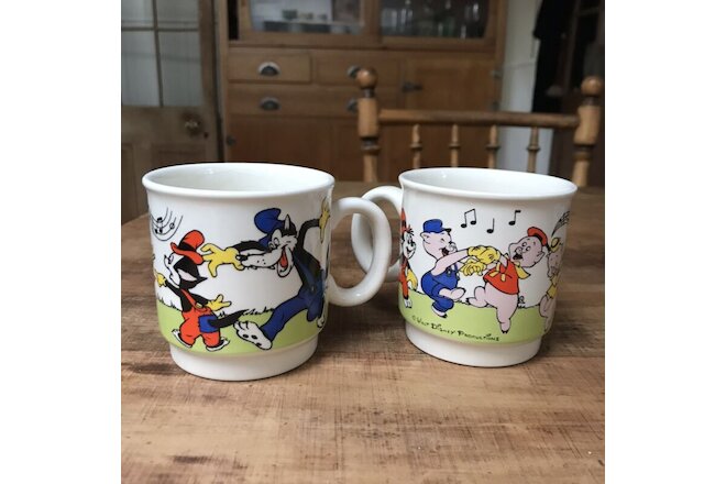 Pair - lot of 2 - Vintage Walt Disney Three Little Pigs porcelain MUG cup set