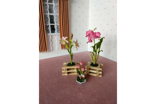 Dollhouse Miniature Assorted Flowers