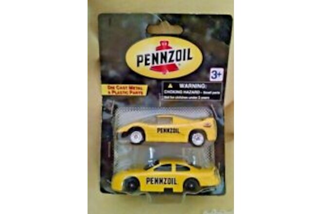 PENNZOIL SET 2 NEW FERRARI RACING STOCK CAR 1:64 DIE CAST PLASTIC YELLOW BLACK.